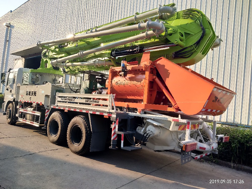 湖南天拓搅拌泵车操作注意事项