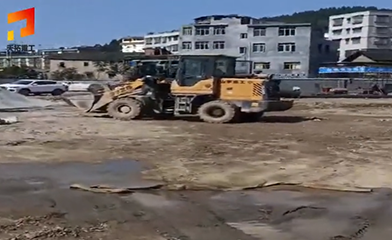 混凝土搅拌泵车、搅拌泵车一体机在农村施展绝技值得一看