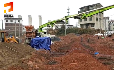 38米搅拌一体天泵，现场自搅拌混凝土泵送施工