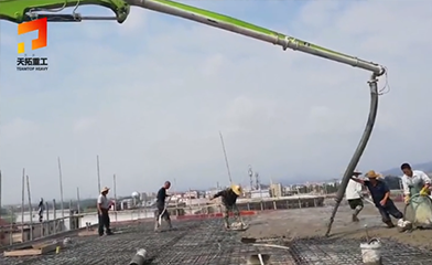 搅拌泵车、搅拌天泵一体机现场有了砂石水泥，现场自拌一站式服务