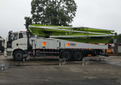 天拓重工小型混凝土泵车，小型搅拌泵车一体机