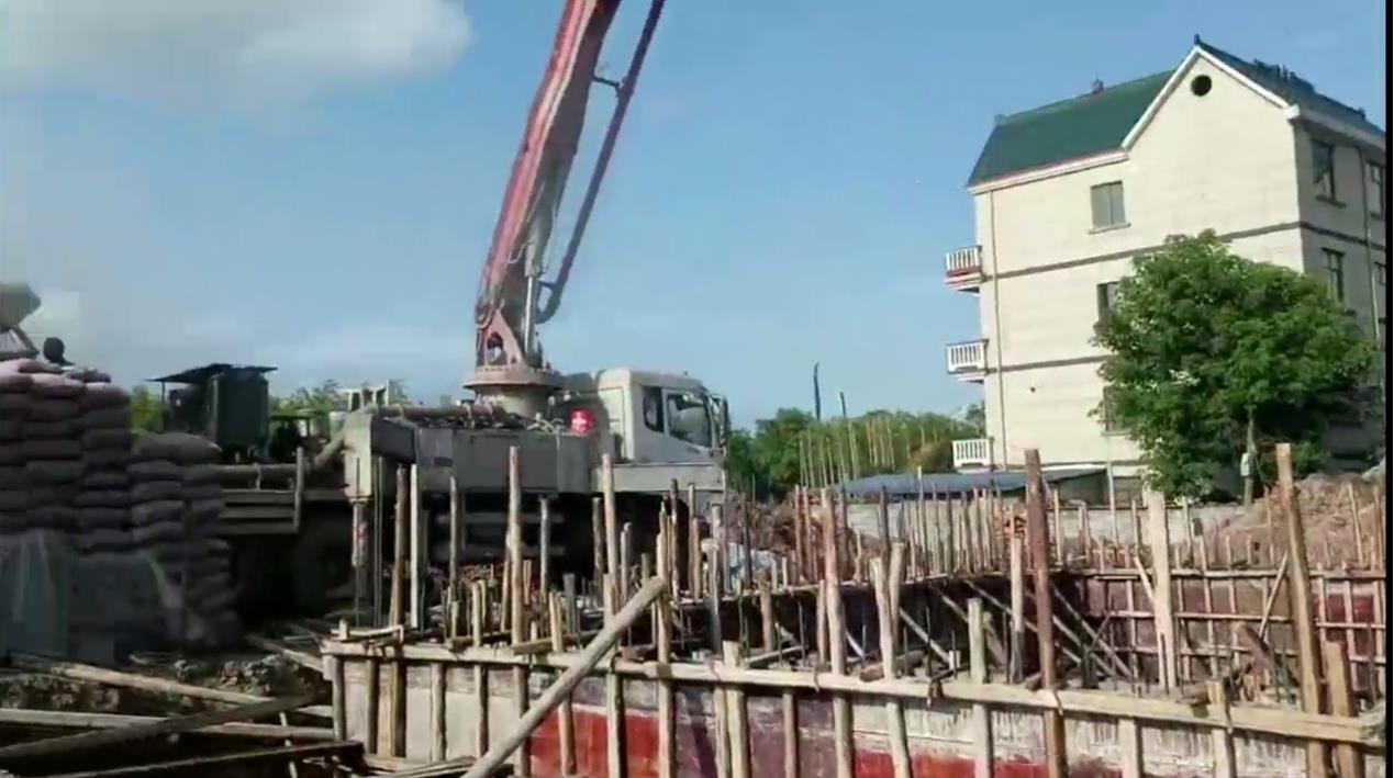 液压系统是搅拌泵车3大总成系统当中至关重要的一个系统