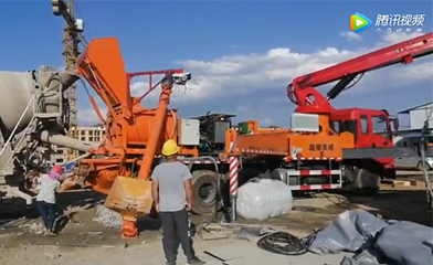 38米搅拌泵车、搅拌天泵打商品混凝土施工视频